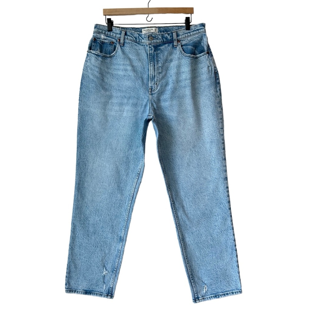 Abercrombie & Fitch The 90s Straight Ultra High Rise Curve Love Jeans